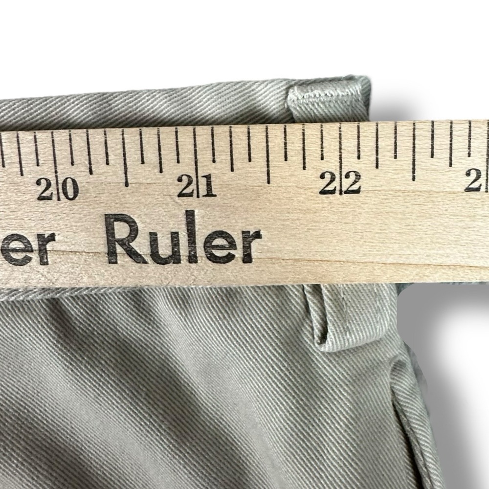 LL Bean Double L Chino Pants SZ 44x29.5 Wrinkle Resistant Cotton Natural Fit NWT - Picture 5 of 7